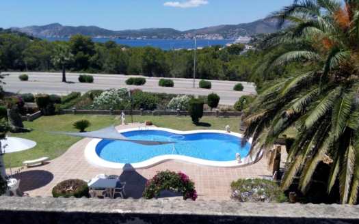 Klassische Villa mit Pool und Garten in Santa Ponsa - Investment