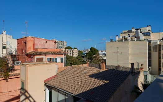 Herrschaftliches Stadthaus mit 6 Wohneinheiten in El Terreno