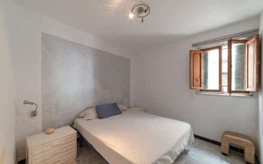 Investment: Renovierungsbedürftige Wohnung in erster Meereslinie im angesagten Viertel von Portixol