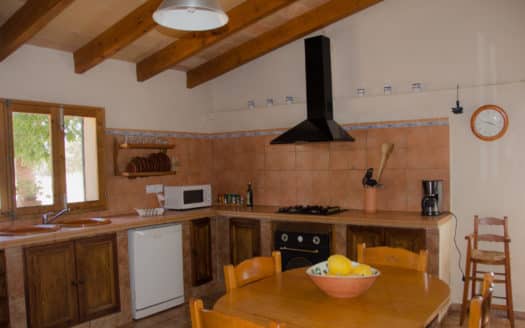 Winery with vacation rental license near Sencelles, in the heart of the island - Tramuntana views and pool