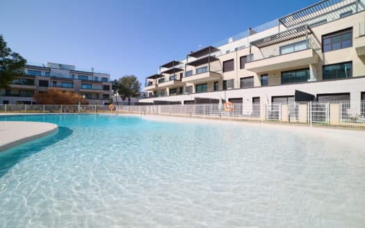 Modern new construction ground floor apartment with private garden within walking distance to the beach of Santa Ponsa