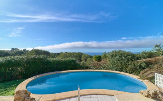 Fantastic bungalow villa in quiet location in Tolleric with stunning sea views and pool