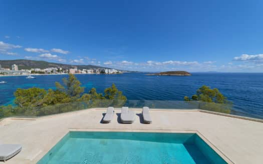 New construction villa in first sea line with private access to the sea and gigantic views in Cala Vinyes