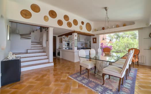 Investment property: Villa with unique sea view in top location in Cas Catala