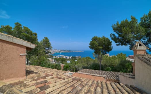 Investment property: Villa with unique sea view in top location in Cas Catala