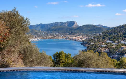 Mediterrane Villa mit Pool und Meerblick auf La Mola nahe dem Hafen von Port d'Andratx