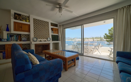 Beautiful apartment in a well maintained complex with community pool and a magnificent sea view in Santa Ponsa