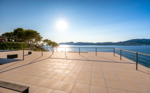 Fantástica villa de nueva construcción en ubicación privilegiada con gigantescas vistas al mar en Santa Ponsa