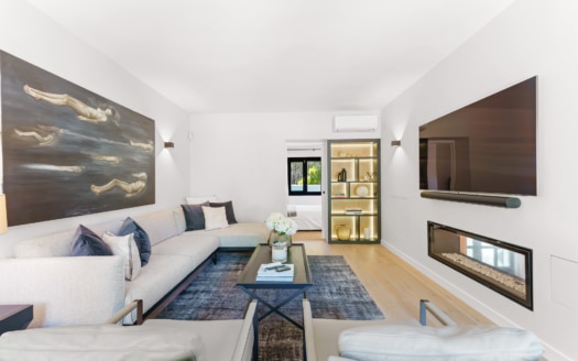 Fantástica villa con privacidad, precioso jardín y piscina en el moderno Port d'Andratx