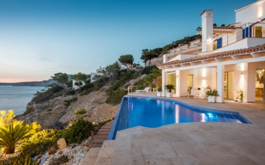 Luxurious villa in first sea line in dream location of La Mola - Port d'Andratx