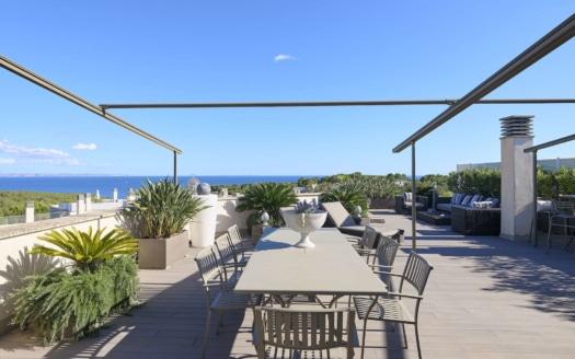 Penthouse with sea views and large roof terrace in Sol de Mallorca