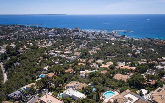 Elegante villa en Costa den Blanes con piscina y preciosas vistas al mar en una zona tranquila
