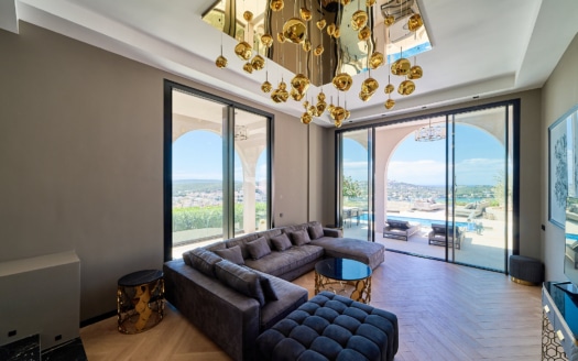 Traumhafte Villa in Santa Ponsa mit grandiosem Meerblick und Pool in ruhiger Lage