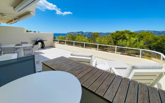 Duplex apartment in Nova Santa Ponsa in prestigious complex with fantastic sea views