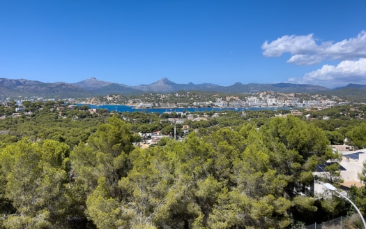 Duplex apartment in Nova Santa Ponsa in prestigious complex with fantastic sea views