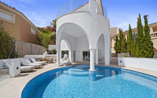 Moderne Villa in Santa Ponsa mit grandiosem Meerblick auf die Bucht von Santa Ponsa