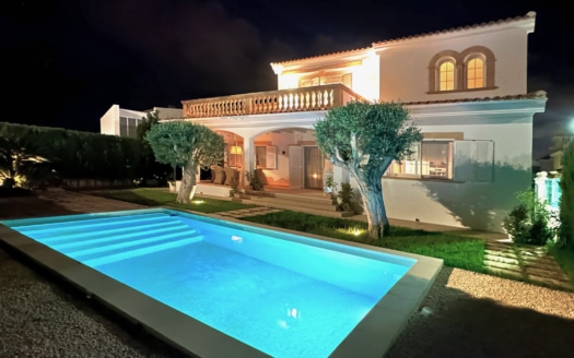 Modern detached villa in Sa Torre with pool & garden