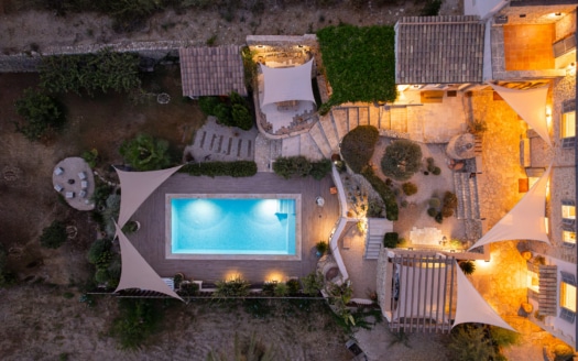 Traumfinca in Es Capdella: Ruhe, Luxus und atemberaubender Ausblick im Herzen Mallorcas