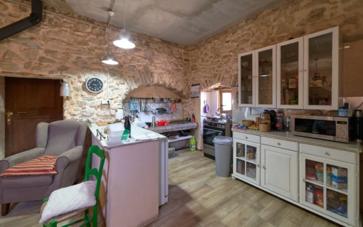 Investment: Historic finca near Andratx with olive mill from the 18th century - fantastic location