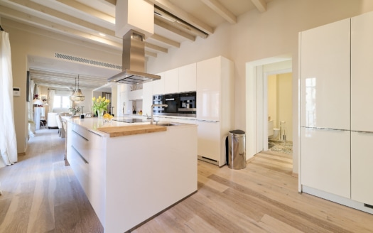 Luxuriöses Stadthaus in Palmas Altstadt mit Dachterrasse und eigenem Pool - Oase der Exklusivität