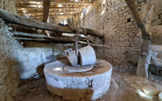 Investment: Historic finca near Andratx with olive mill from the 18th century - fantastic location