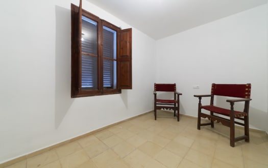 Investment: Historisches Apartment in Palmas Altstadt zum Sanieren