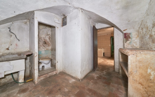 Investment: Historic apartment in the old town of Palma for refurbishment