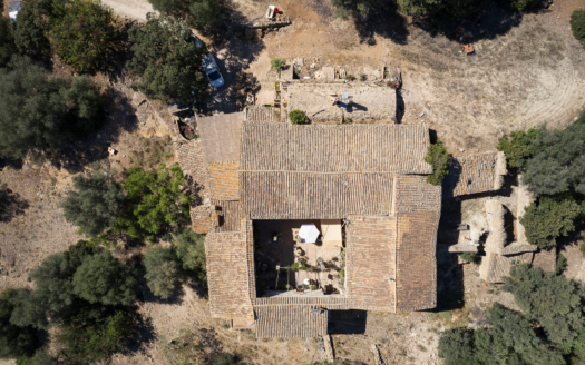 Investment: Historic finca near Andratx with olive mill from the 18th century - fantastic location