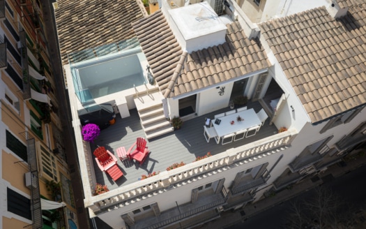 Luxuriöses Stadthaus in Palmas Altstadt mit Dachterrasse und eigenem Pool - Oase der Exklusivität