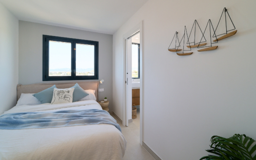 Completely renovated apartment in Cala Gamba on the 1st line with spectacular sea views