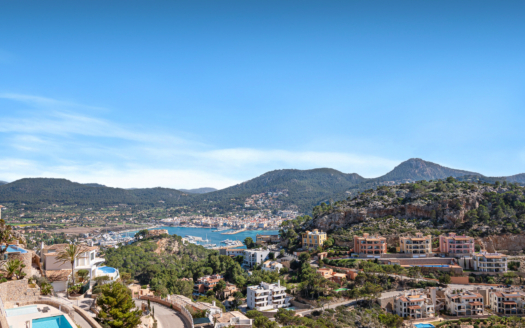 Luxurious penthouse in Port d'Andratx with breathtaking sea views