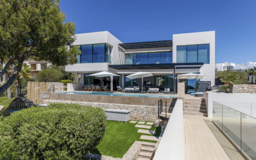 Spectacular luxury villa in Port Andratx on two plots with magnificent sea views over the entire bay of Port Andratx