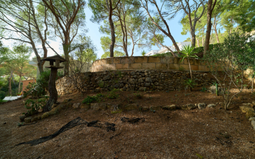 Chalet modernizado en Costa de la Calma en una zona tranquila al borde del bosque