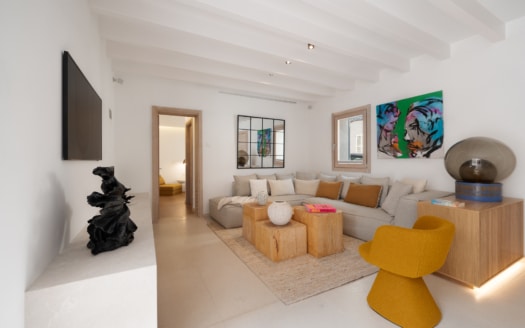 Townhouse in Andratx :: modern renovated, high-quality equipped with pool