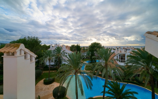 Atico triplex en Santa Ponsa en un bonito complejo con vistas al mar