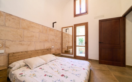 Lovingly renovated mill in Costitx from the 18th century after complete refurbishment