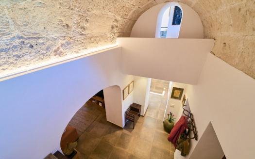 Lovingly renovated mill in Costitx from the 18th century after complete refurbishment