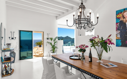 Lujosa villa en primera línea de mar en ubicación de ensueño de La Mola - Port d'Andratx