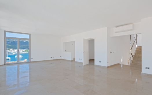 Einzigartiges Penthouse-Projekt mit Investitionspotenzial in Puerto de Andratx über 3 Etagen