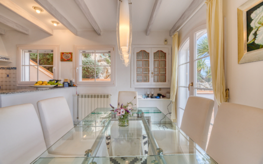 Villa en Port Andratx con vistas al mar en una ubicación privilegiada como inversión