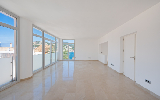 Einzigartiges Penthouse-Projekt mit Investitionspotenzial in Puerto de Andratx über 3 Etagen