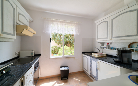 Chalet in der Costa de la Calma mit Meerblick, Pool und Einliegerwohnung zur Sanierung