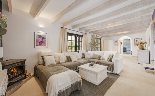 Finca con casas de huéspedes y vistas panorámicas cerca de Binissalem