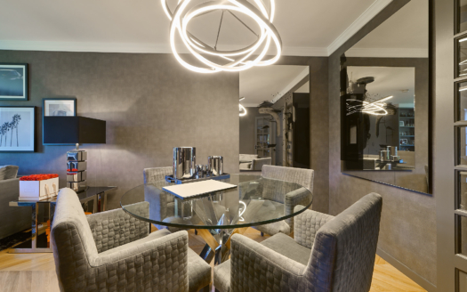 Exklusiv: Designer Penthouse in Bendinat in luxuriöser Anlage am Golfplatz - aufwendig renoviert