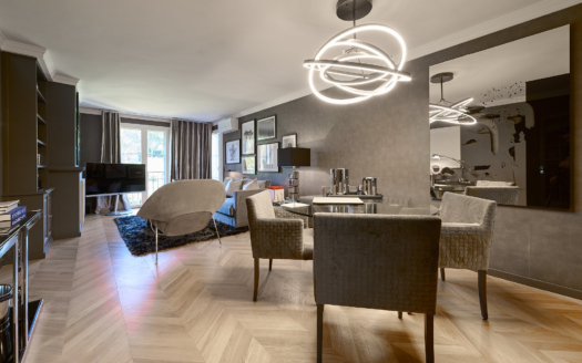 Exklusiv: Designer Penthouse in Bendinat in luxuriöser Anlage am Golfplatz - aufwendig renoviert