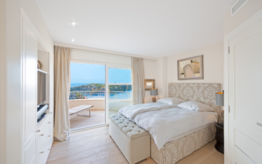 Exklusives Penthouse in Port Andratx in einer privaten, eleganten Wohnanlage