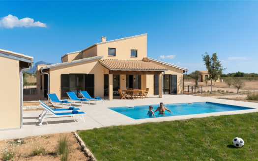 Exklusive Neubau-Finca in Santa Maria del Camí mit Pool und viel Charme