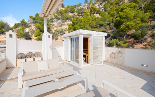 Exclusive penthouse in Port Andratx in a private, elegant residential complex