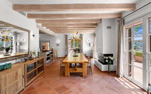 Finca en Camp de Mar con piscina y 3 parcelas adicionales