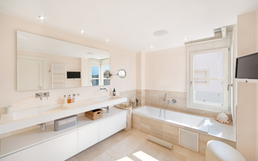 Exclusive penthouse in Port Andratx in a private, elegant residential complex